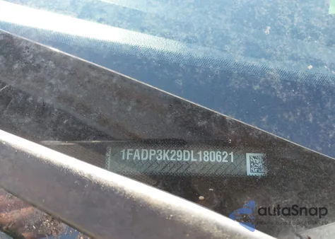 2013 Ford Focus Se z USA, uszkodzony, nr VIN 1FADP3K29DL180621